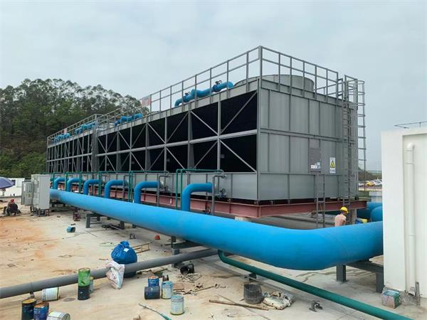 為夏季供冷做準備冷卻塔開拆清洗保養